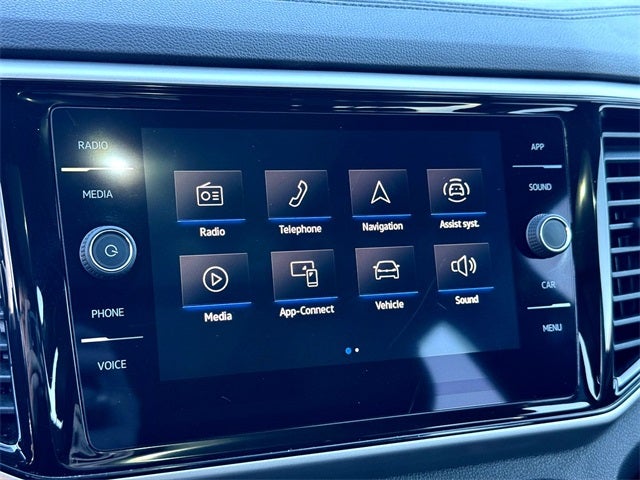 2022 Volkswagen Atlas Cross Sport 3.6L V6 SE w/Technology