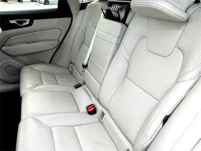 2021 Volvo XC60 T5 Inscription